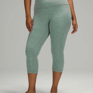 Lululemon Align Crop 21” Heathered Tidewater Teal Leggings Size 6 EEUC!